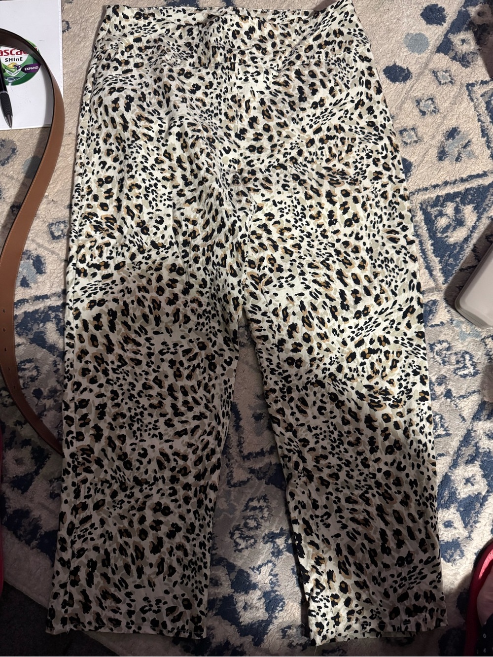 Zac & Rachel Leopard Print Capri Leggings - Cream, Black, Tan